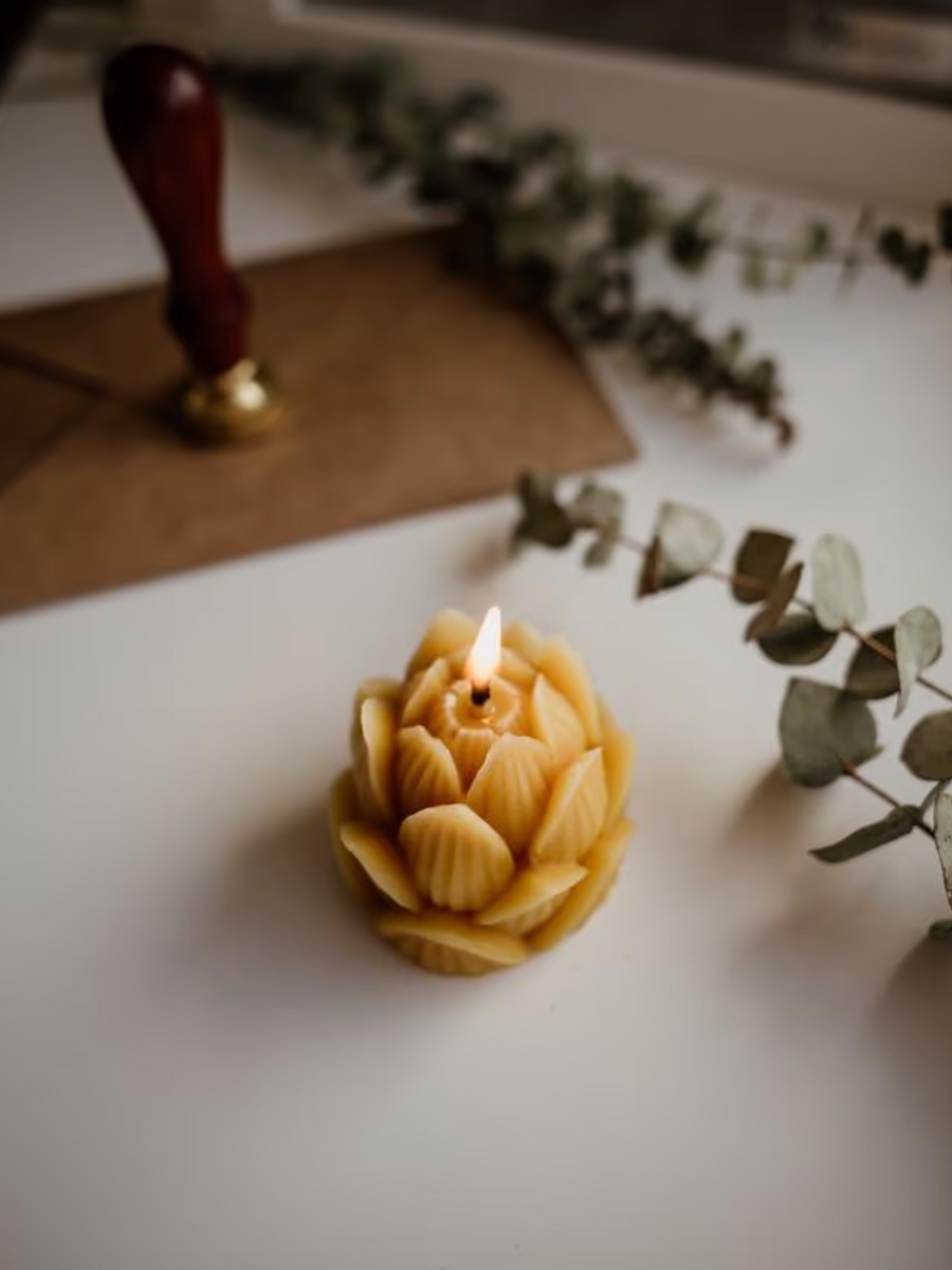 Набір медових бджолиних свічок "Лотос" - 3 шт 122 фото