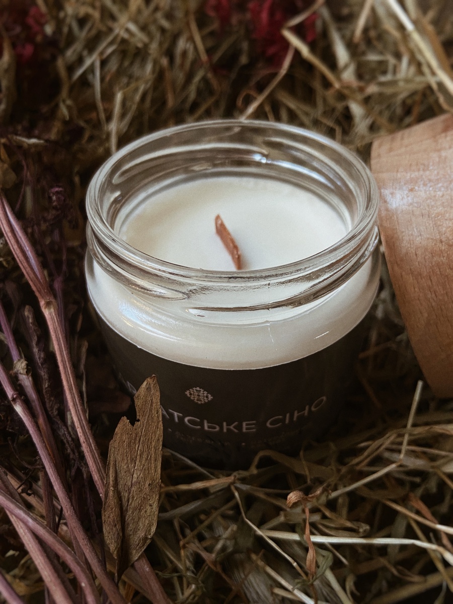 Соєва ароматична свічка з дерев'яним гнотом, аромат "Карпатське сіно", 200 мл 2023*09 фото