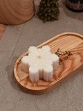 Новорічна соєва свічка Bazhani "Snowflake / Gift Edition" (без аромату) 123 фото