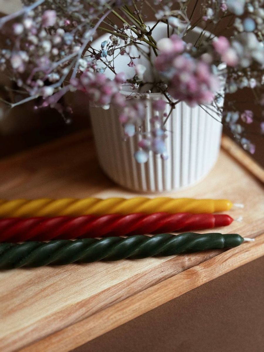 Набір різнокольорових столових свічок "Harmony", 3 шт 050424-01 фото