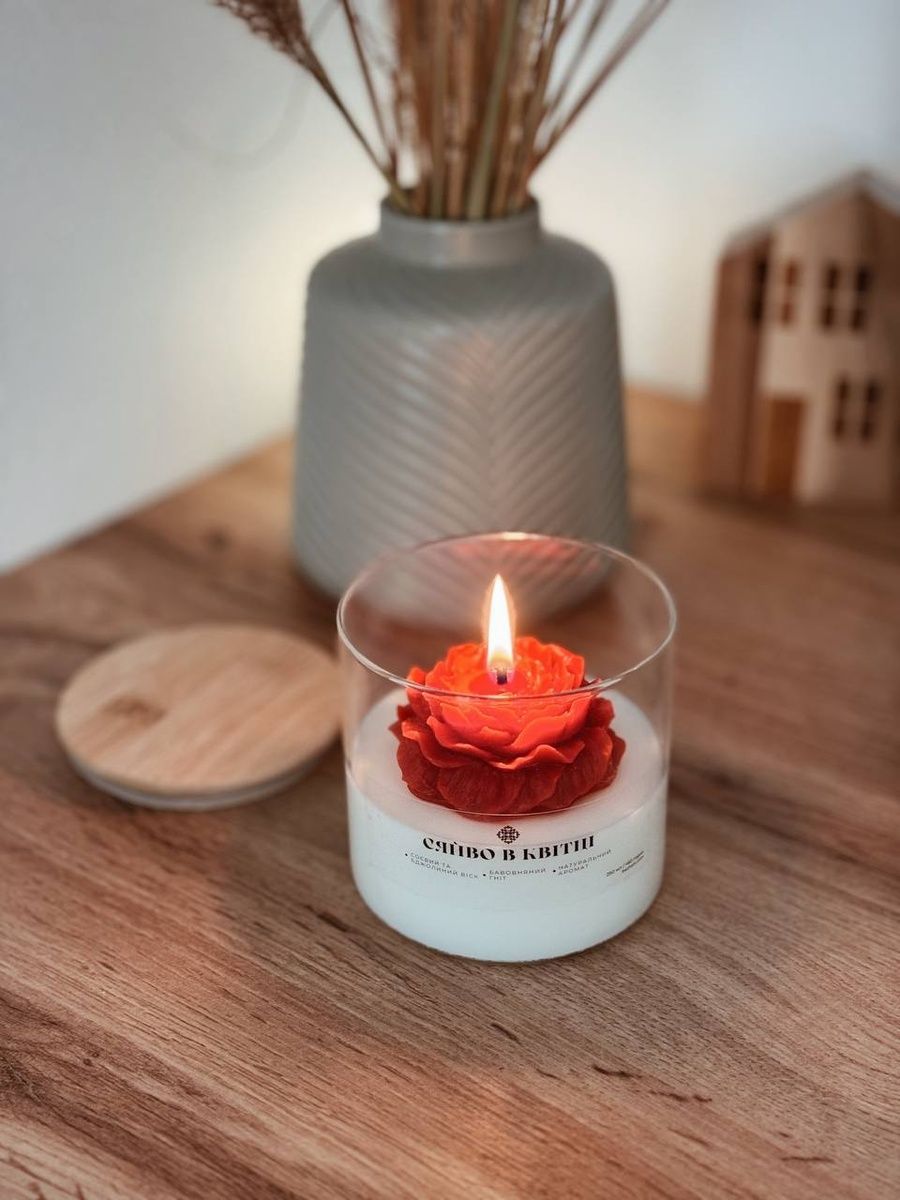 Естетична свічка Bazhani "Bloom Glow" з восковою квіткою (без аромату) 240226-01 фото