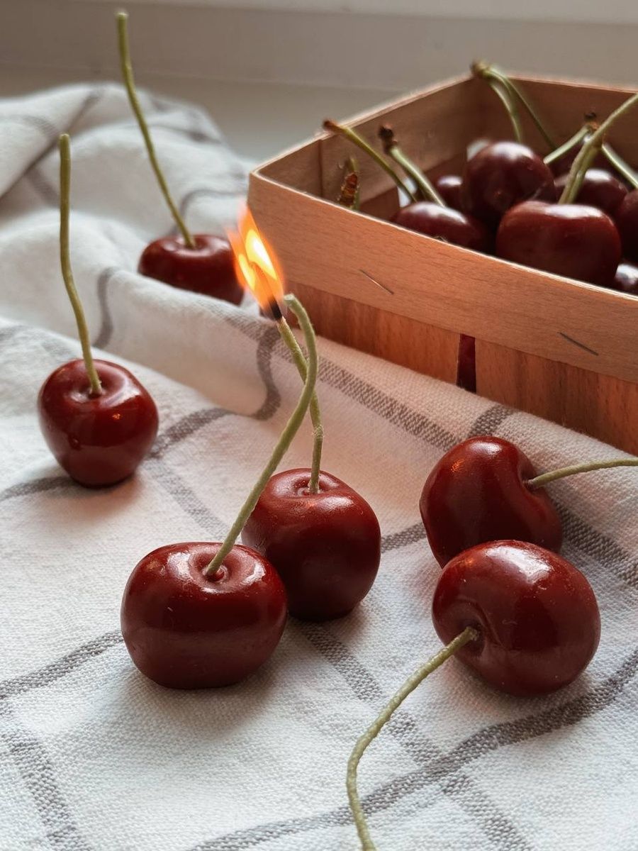 Набір формових соєвих свічок Bazhani "Sweet Cherry / Черешня" (декор для десертів), 3 шт 160626-01 фото