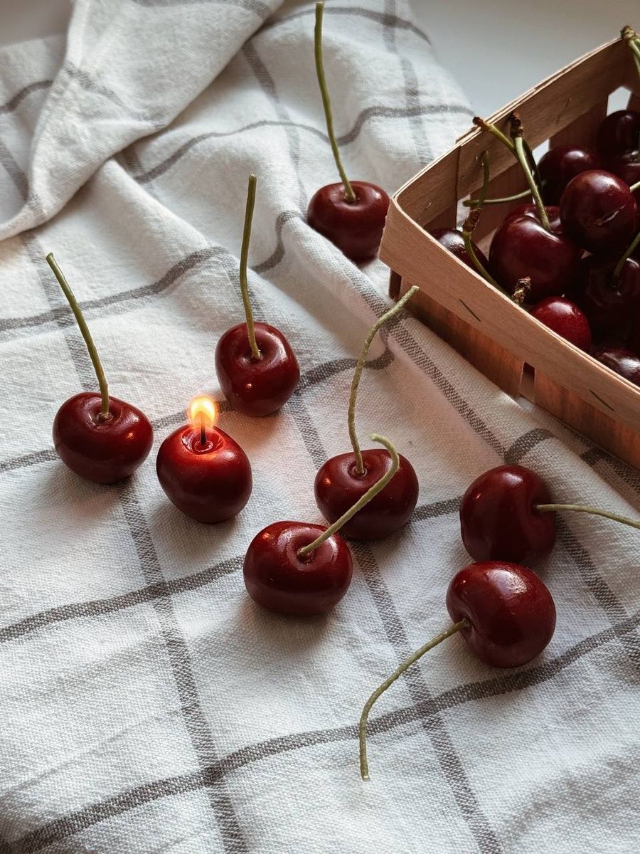 Набір формових соєвих свічок Bazhani "Sweet Cherry / Черешня" (декор для десертів), 3 шт 160626-01 фото