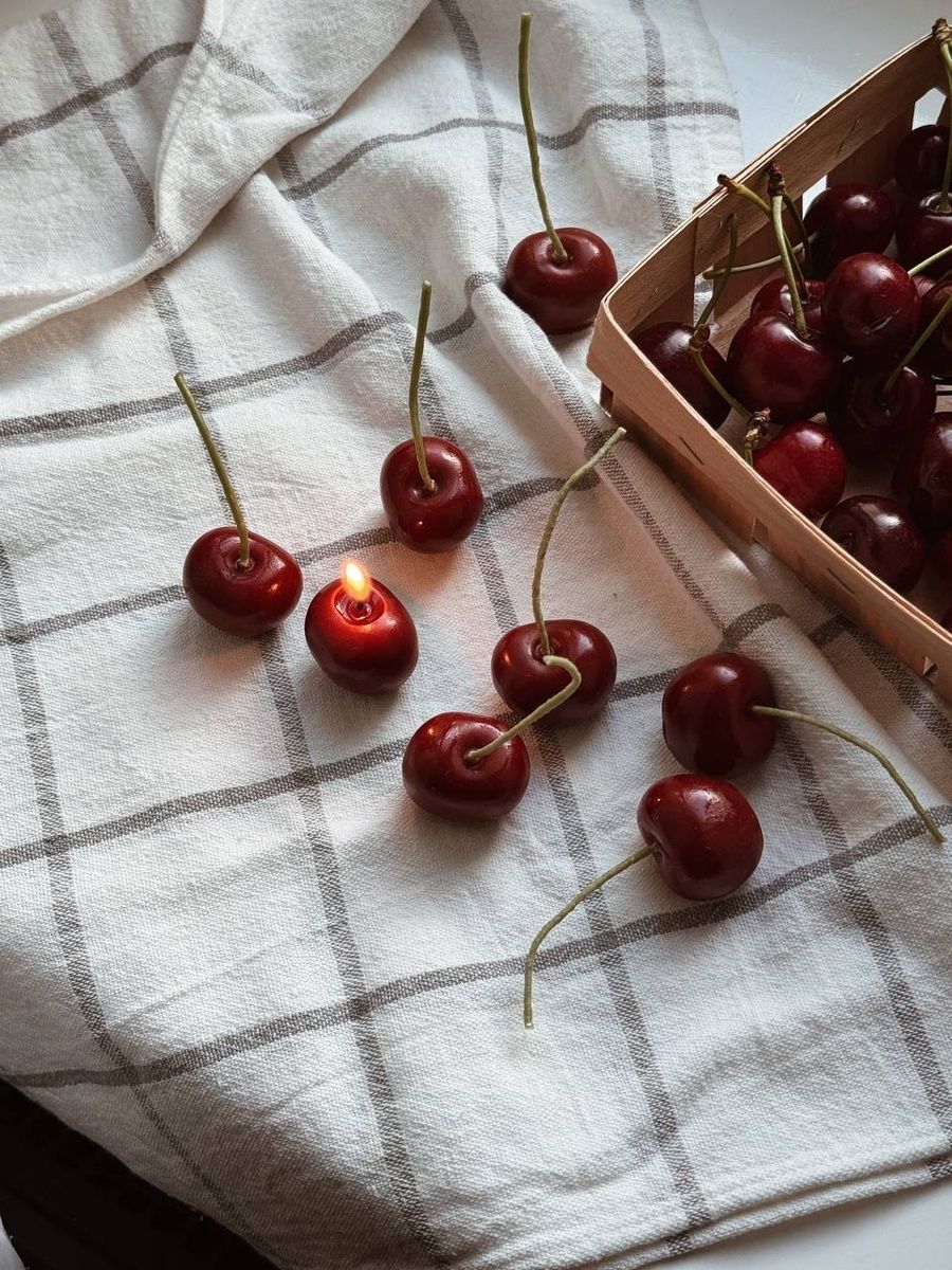 Набір формових соєвих свічок Bazhani "Sweet Cherry / Черешня" (декор для десертів), 3 шт 160626-01 фото