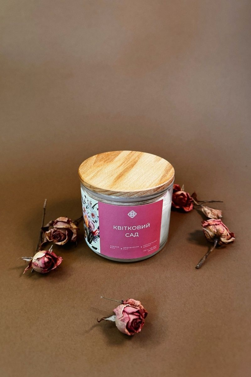 Велика соєва свічка з квітами Bazhani "Floral Garden" / Pure Clean (без аромату) 310124*01 фото